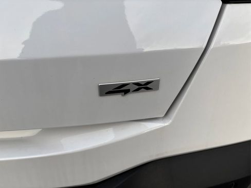 Certified 2025 Kia Sorento S image 14