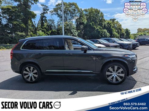 Certified 2024 Volvo XC90 T8 Ultimate image 3