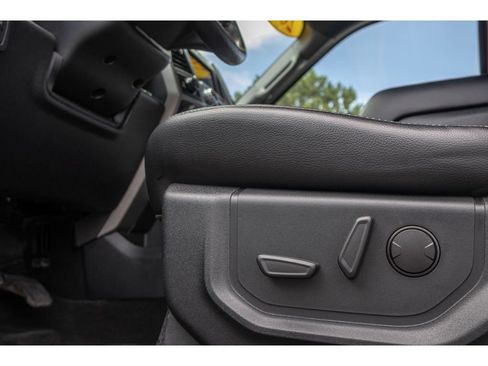 Used 2019 Ford F150 Lariat w/ Equipment Group 502A Luxury AWD/4WD image 16