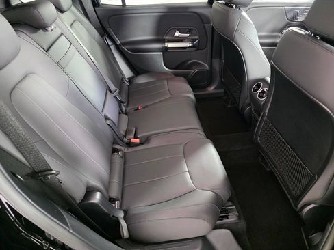 Certified 2025 Mercedes-Benz GLB 250 image 25
