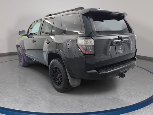 Used 2017 Toyota 4Runner SR5 RWD image 7