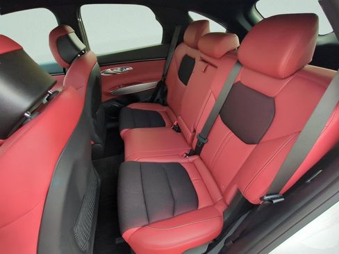 Used 2025 Genesis GV70 3.5T Sport image 13