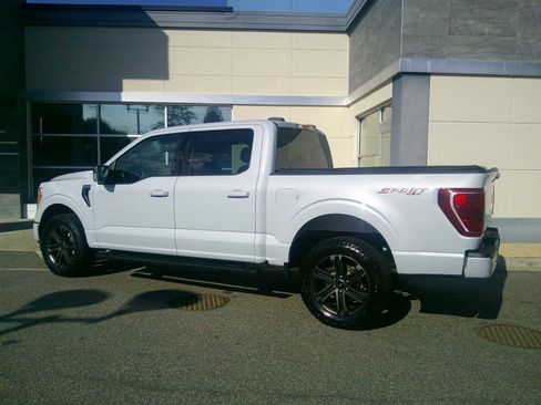 Used 2021 Ford F150 XLT w/ Equipment Group 302A High AWD/4WD image 29
