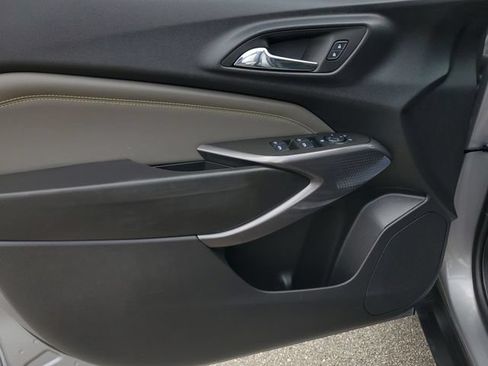 Used 2025 Chevrolet Trax ACTIV w/ Driver Confidence Package FWD image 21