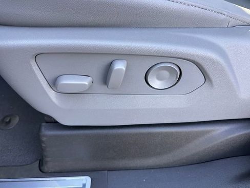 New 2026 GMC Sierra 1500 SLT w/ SLT Premium Plus Package image 24