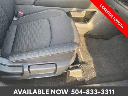 Used 2025 Nissan Pathfinder SV FWD image 16