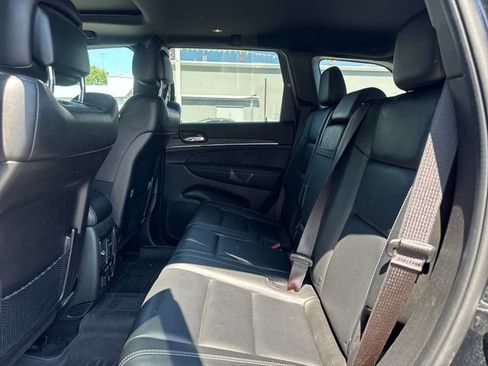 Used 2021 Jeep Grand Cherokee Limited w/ Quick Order Package 2GK 80th AWD/4WD image 11
