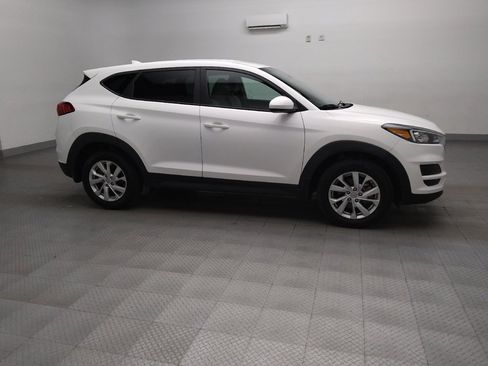 Used 2020 Hyundai Tucson SE image 11