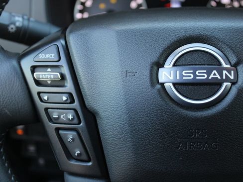 Used 2025 Nissan Frontier SV w/ SV Convenience Package RWD image 27