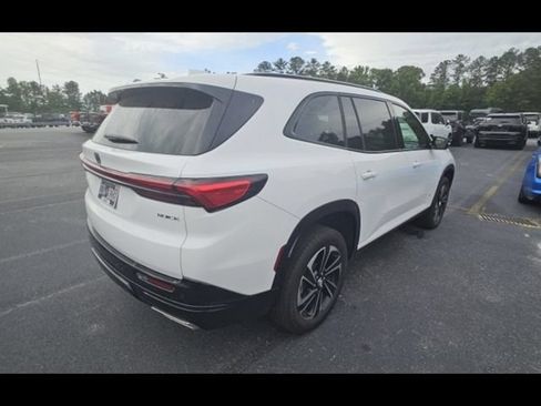 Used 2026 Buick Enclave Sport Touring FWD image 5