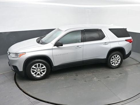 Used 2018 Chevrolet Traverse LS image 41
