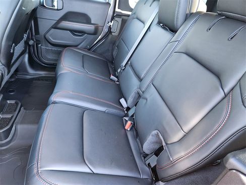 New 2026 Jeep Compass Latitude image 21