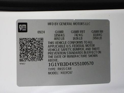 Used 2025 Chevrolet Corvette Stingray image 14