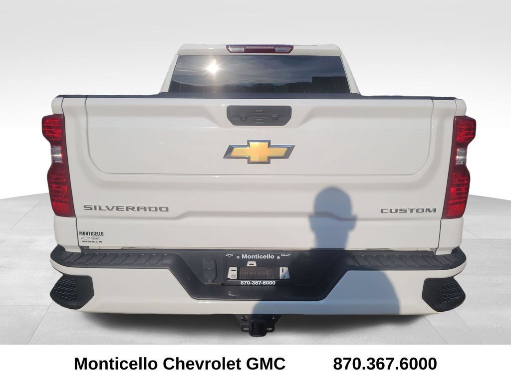 Used 2024 Chevrolet Silverado 1500 Custom AWD/4WD image 6