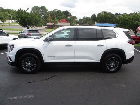 Used 2025 GMC Acadia Elevation image 7