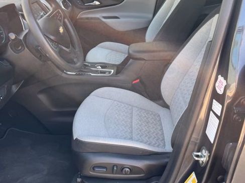 Used 2022 Chevrolet Equinox LT image 11
