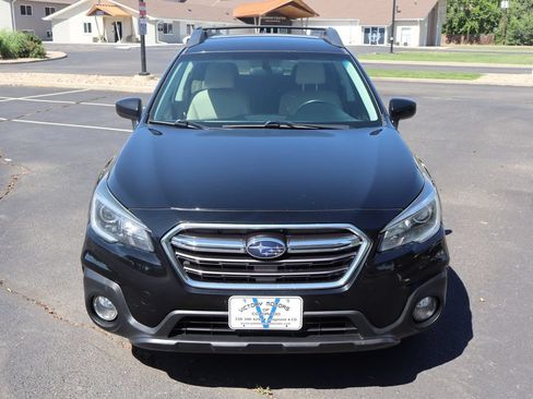 Used 2018 Subaru Outback 2.5i Premium AWD/4WD image 12