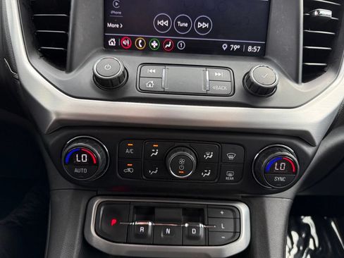 Used 2021 GMC Acadia SLE w/ Driver Convenience Package FWD image 28