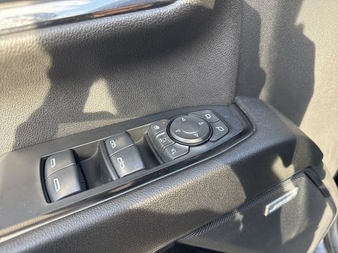 Used 2024 GMC Sierra 2500 AT4 w/ AT4 Premium Plus Package AWD/4WD image 11