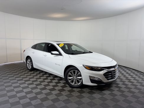 Certified 2024 Chevrolet Malibu LT FWD image 1