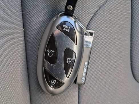 Certified 2024 Hyundai Elantra SEL w/ Convenience Package image 36