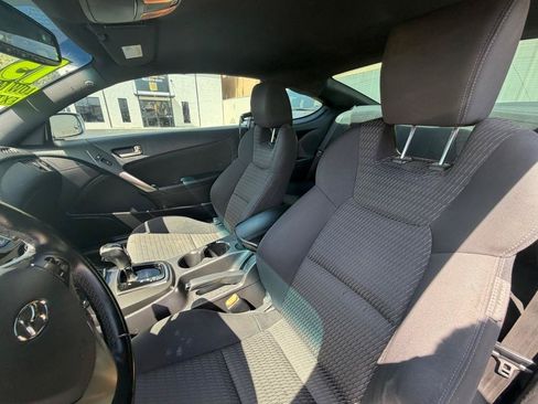 Used 2015 Hyundai Genesis 3.8 RWD image 18