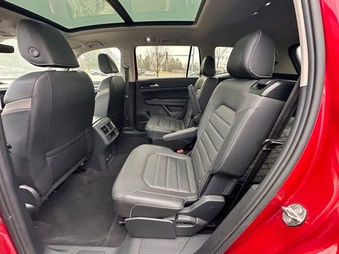 Used 2021 Volkswagen Atlas SEL Premium image 33