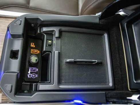 Used 2016 Land Rover Range Rover Sport HSE image 53