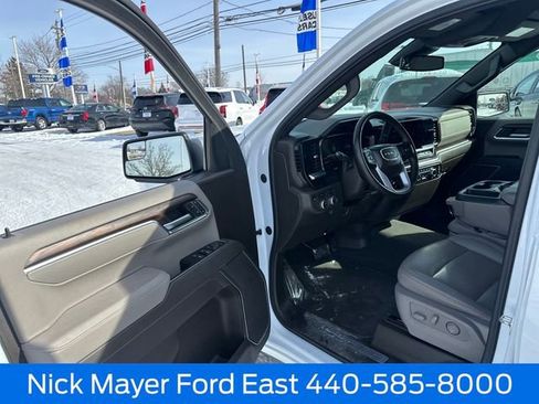 Used 2025 GMC Sierra 1500 SLT image 31