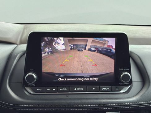 Used 2023 Nissan Rogue S FWD image 26