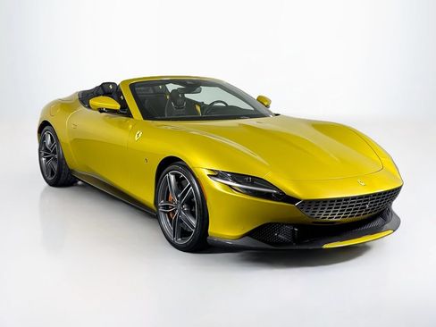 Certified 2024 Ferrari Roma Spider RWD image 11