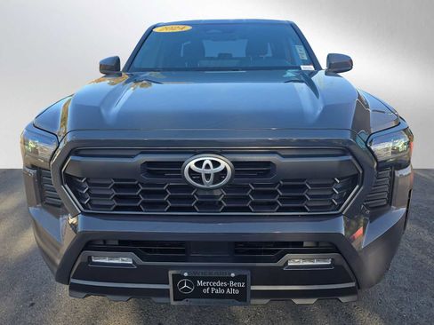 Used 2024 Toyota Tacoma TRD Off-Road image 8