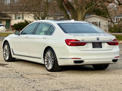 Used 2016 BMW 750i xDrive AWD/4WD image 9