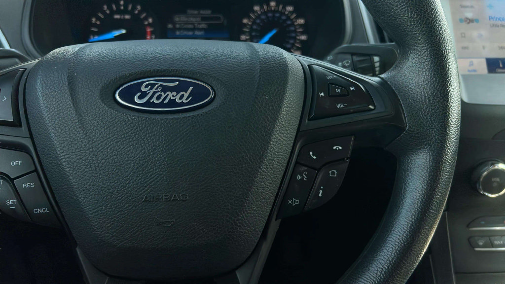 Used 2020 Ford Edge SE FWD image 22