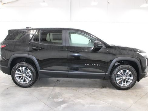 New 2026 Chevrolet Equinox LT w/ Convenience Package II image 11