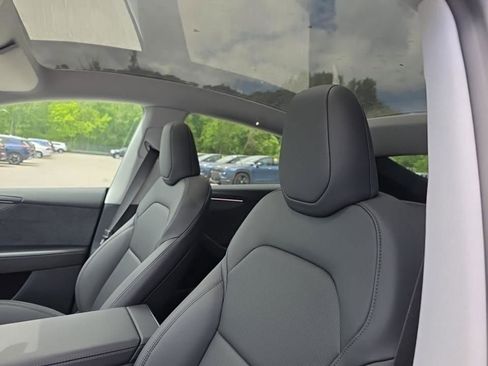 Used 2026 Tesla Model Y AWD image 15