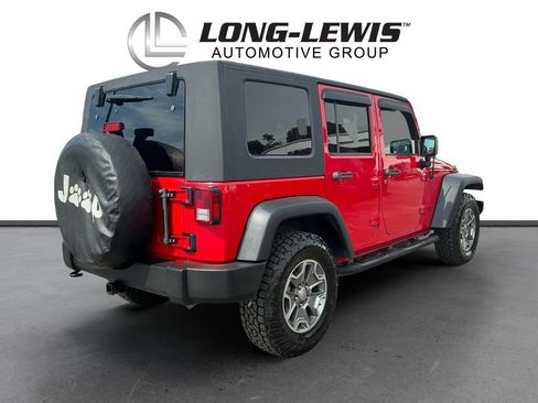 Used 2016 Jeep Wrangler Unlimited Rubicon AWD/4WD image 7