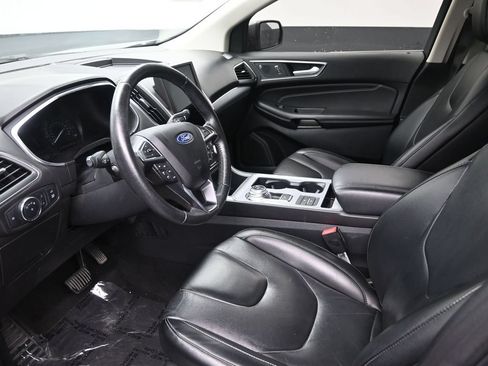 Used 2021 Ford Edge Titanium AWD/4WD image 10