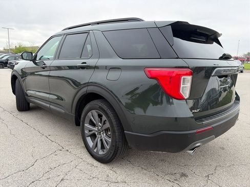Used 2023 Ford Explorer XLT w/ Equipment Group 202A AWD/4WD image 5