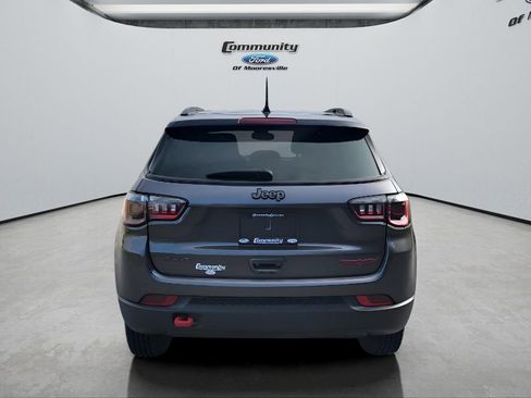 Used 2022 Jeep Compass Trailhawk image 8