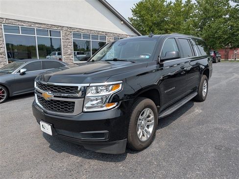 Used 2019 Chevrolet Suburban LT AWD/4WD image 2