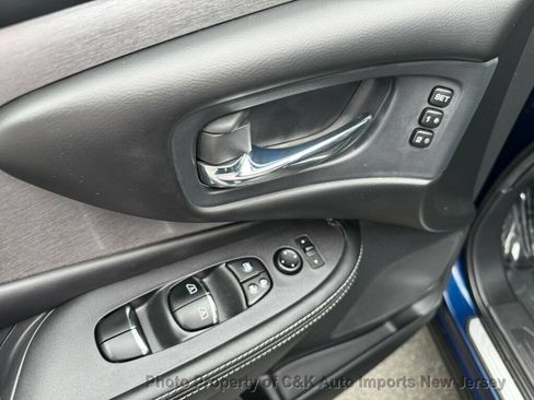 Used 2020 Nissan Murano SL w/ Moonroof Package AWD/4WD image 23