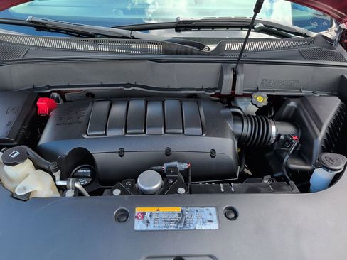 Used 2017 Chevrolet Traverse LT w/ Style and Technology Package image 24