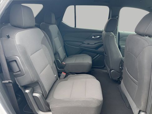 Used 2023 Chevrolet Traverse LT w/ Midnight/Sport Edition image 34