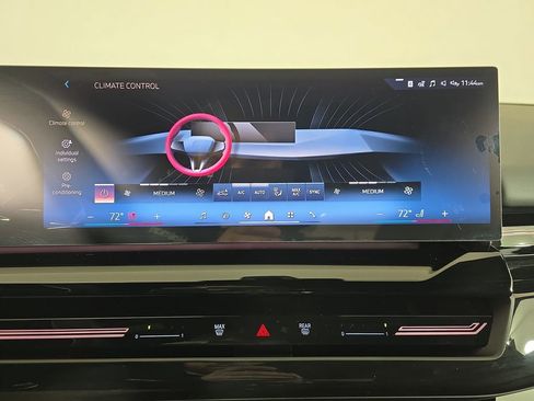 New 2026 BMW 530i xDrive 530i xDrive w/ Premium Package image 24