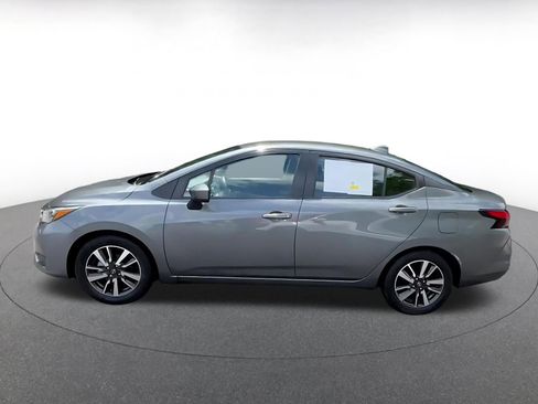 Used 2025 Nissan Versa SV FWD image 9