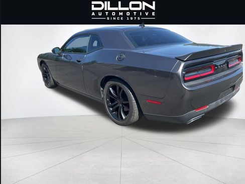 Used 2016 Dodge Challenger R/T w/ Blacktop Package RWD image 15