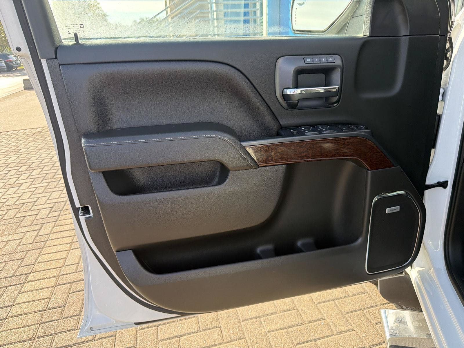 Used 2018 GMC Sierra 1500 SLT AWD/4WD image 13