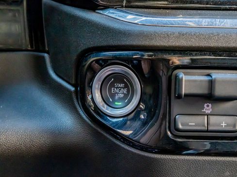 Used 2024 Chevrolet Silverado 3500 High Country w/ Technology Package image 22