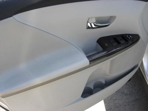 Used 2009 Toyota Venza AWD image 21